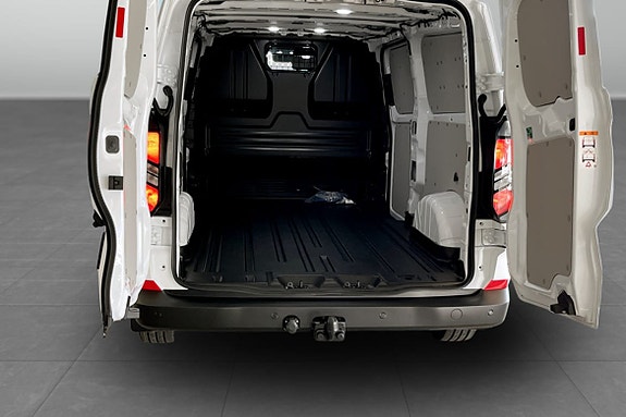 Ford Transit Custom 15 of 16