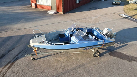 Buster XXL - Honda BF90 - 2001