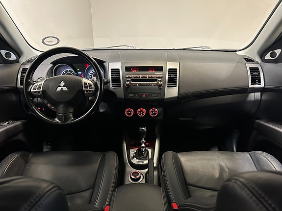 Mitsubishi Outlander 9 of 24