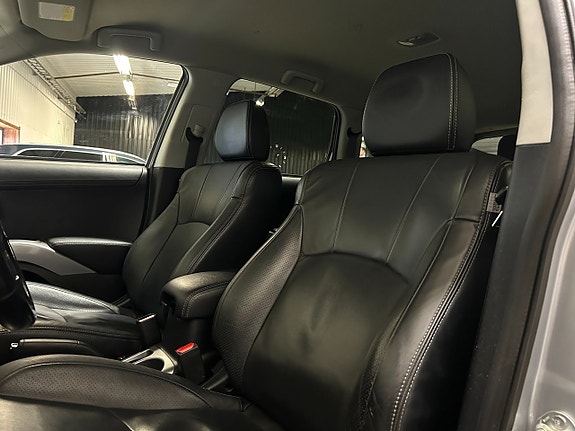 Mitsubishi Outlander 12 of 24