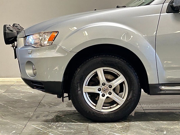 Mitsubishi Outlander 4 of 5