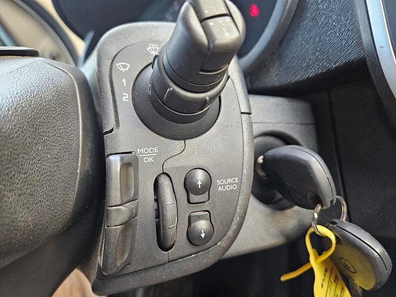 Renault Kangoo Express 17 of 21