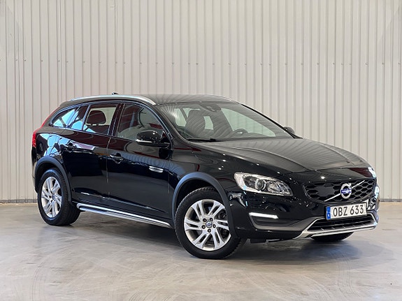 Volvo V60 Cross Country 3 of 27