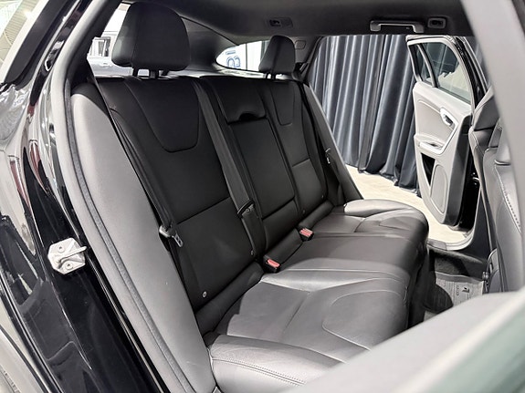 Volvo V60 Cross Country 17 of 30