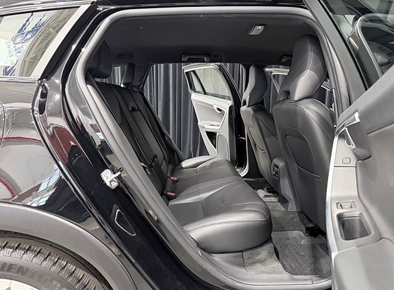 Volvo V60 Cross Country 16 of 30