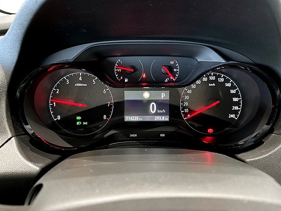 Opel Grandland X 8 of 15