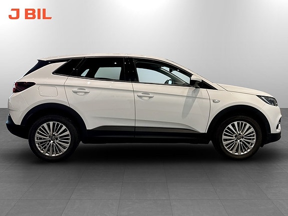Opel Grandland X 13 of 15