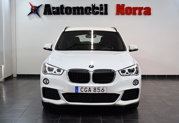 BMW X1 4 of 5