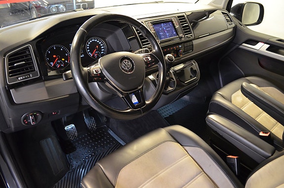 Volkswagen Multivan 3 of 5