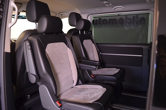 Volkswagen Multivan 21 of 23