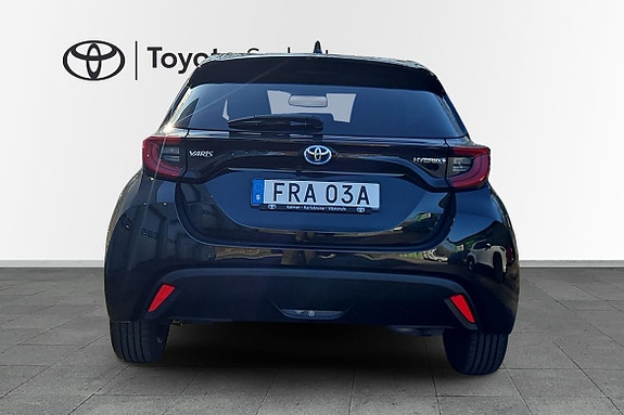 Toyota Yaris 5 of 11