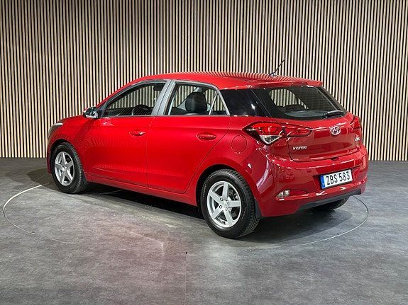 Hyundai i20 3 of 5