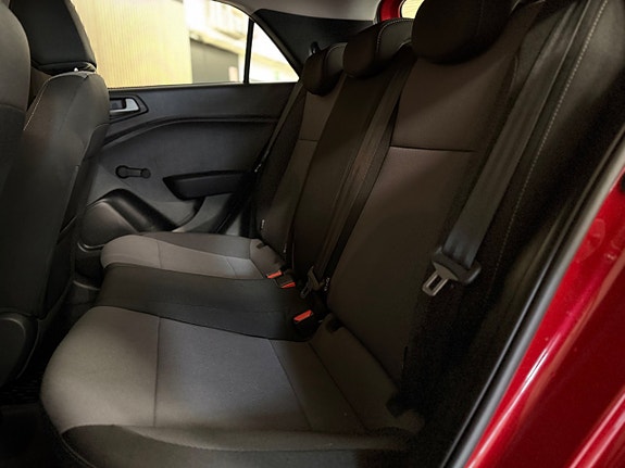 Hyundai i20 12 of 18