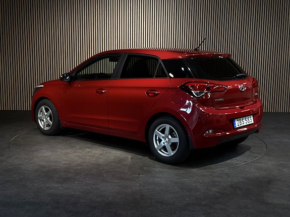 Hyundai i20 5 of 18