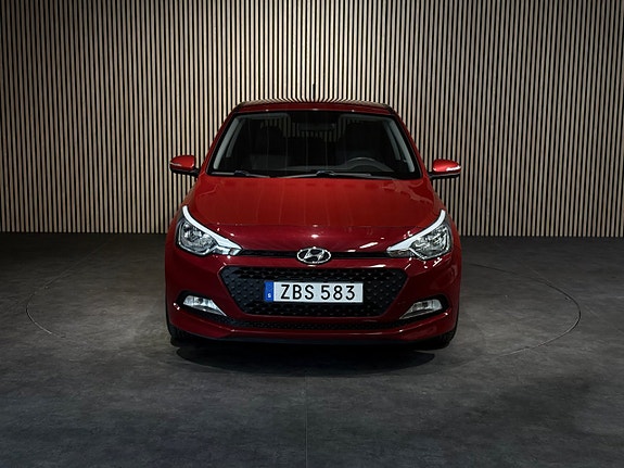 Hyundai i20 9 of 18