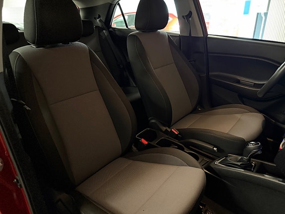 Hyundai i20 14 of 18
