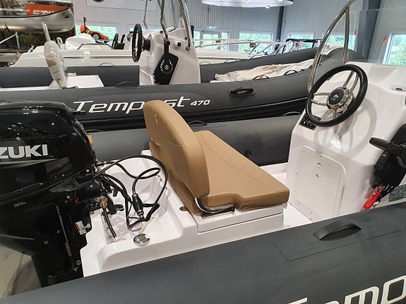 Tempest 430 Suzuki DF30 ABRIS Crazy Deal Spara 90 000kr 2 of 5