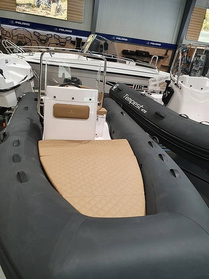 Tempest 430 Suzuki DF30 ABRIS Crazy Deal Spara 90 000kr 5 of 5