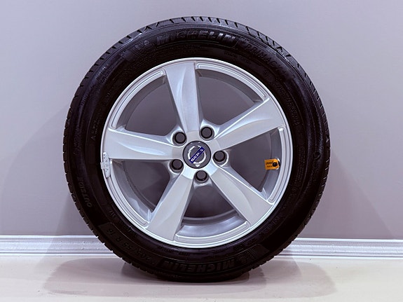 Volvo V40 16 of 16