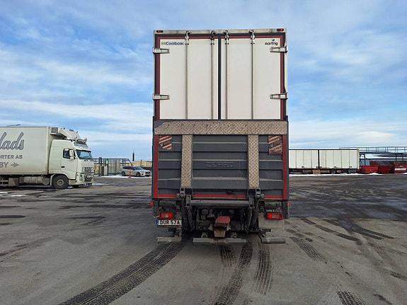Vovlo FH 6x2 Gas Skåp FRC 5 of 5