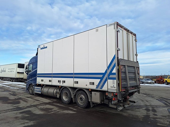 Vovlo FH 6x2 Gas Skåp FRC 2 of 5