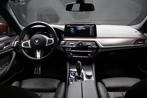 BMW 530e 14 of 28