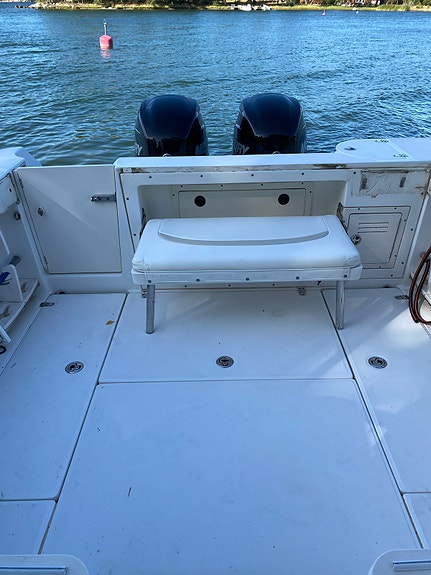 Boston Whaler 255 Conquest 10 of 11