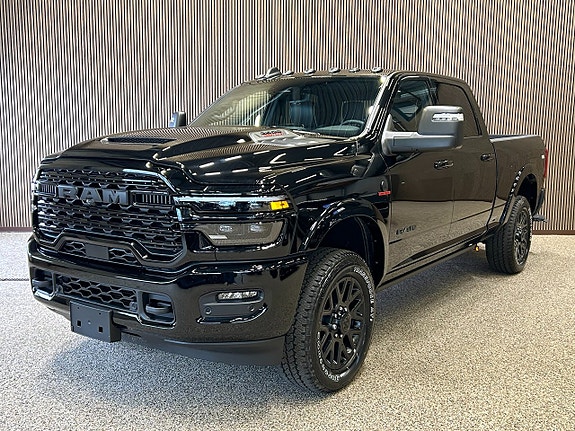 RAM Dodge 2500 2 of 14