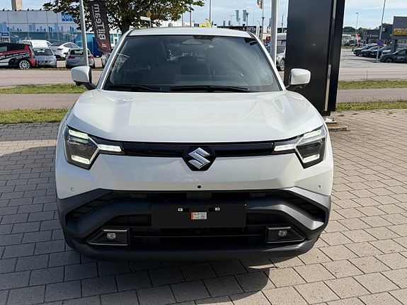 Suzuki eVitara 2 of 21
