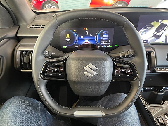 Suzuki eVitara 14 of 21