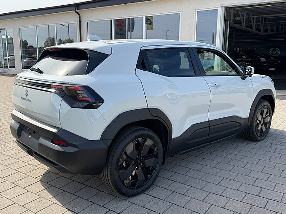Suzuki eVitara 4 of 21