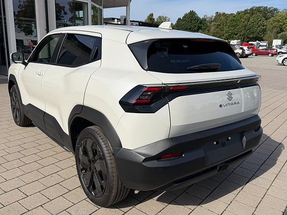 Suzuki eVitara 6 of 21