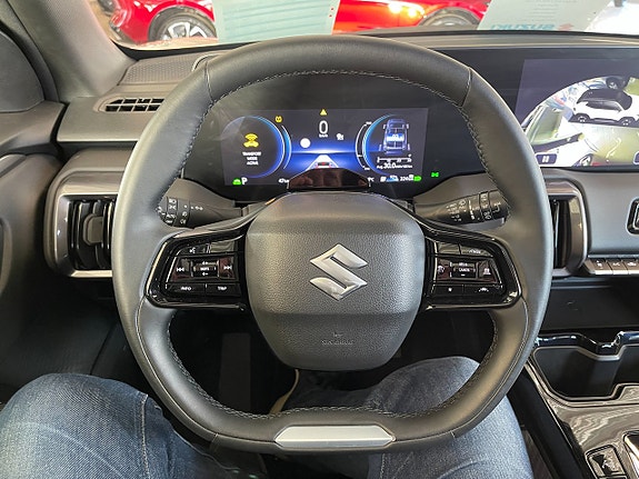 Suzuki eVitara 15 of 21
