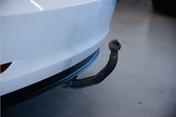 Tesla Model 3 13 of 13