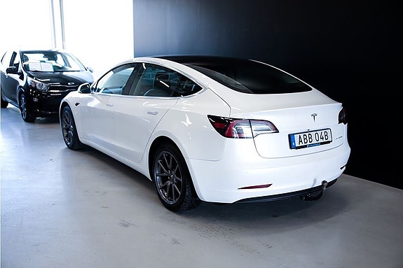 Tesla Model 3 4 of 13