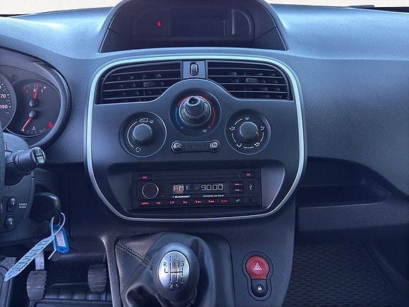 Renault Kangoo Express 11 of 18