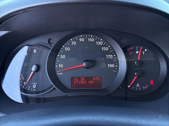 Renault Kangoo Express 13 of 18