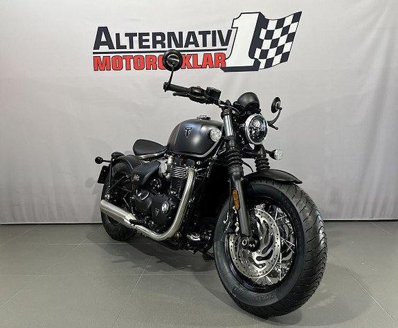 Triumph Bonneville BOBBER 6 of 18