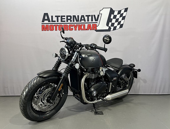 Triumph Bonneville BOBBER 5 of 5