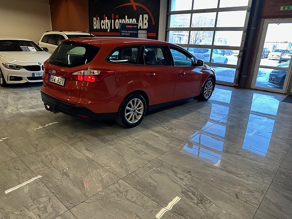Ford Focus 5 of 5