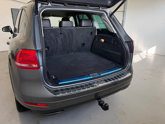 Volkswagen Touareg 5 of 13