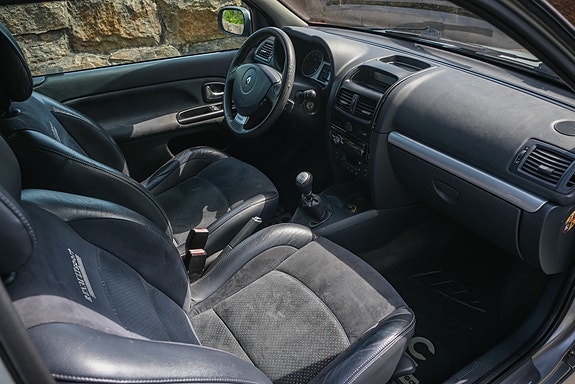 Renault Clio 6 of 6