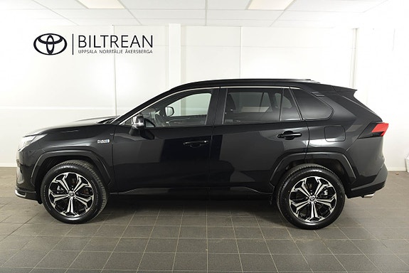 Toyota RAV4 Plug-in Hybrid 3 of 5