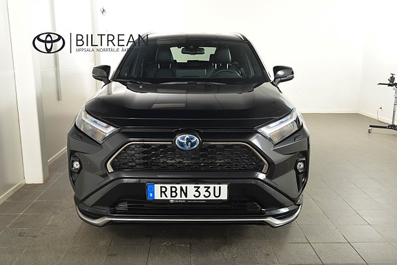 Toyota RAV4 Plug-in Hybrid 5 of 5