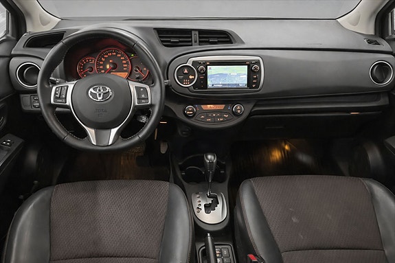 Toyota Yaris 16 of 20