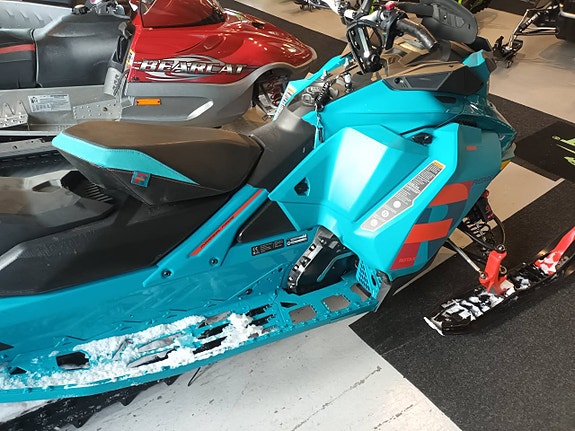 Ski-Doo Freeride 850  146" 2019 2 of 3