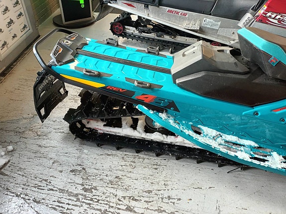 Ski-Doo Freeride 850  146" 2019 3 of 3