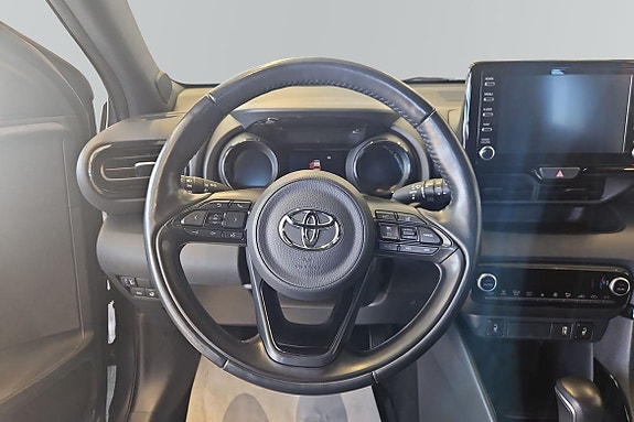 Toyota Yaris 10 of 11