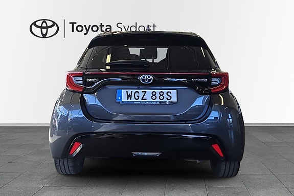 Toyota Yaris 5 of 11