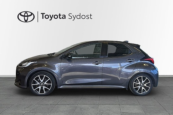 Toyota Yaris 4 of 11